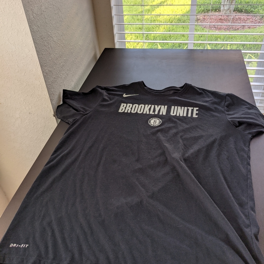 BROOKLYN NETS NIKE DRI FIT SHIRT